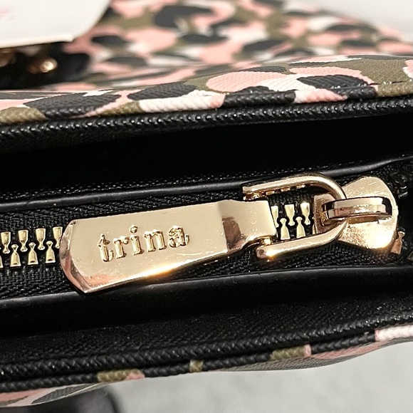 Trina Turk Black Leopard Graphic Tote NWT - Picture 10 of 10